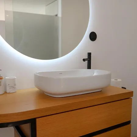 Flh Bay View Escape With Pool Appartement