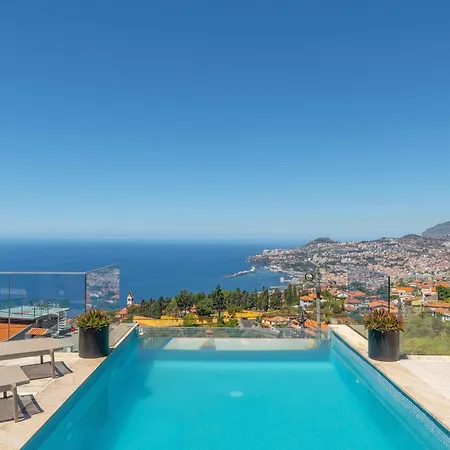 Flh Bay View Escape With Pool Apartment