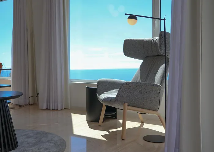 Flh Bay View Escape With Pool