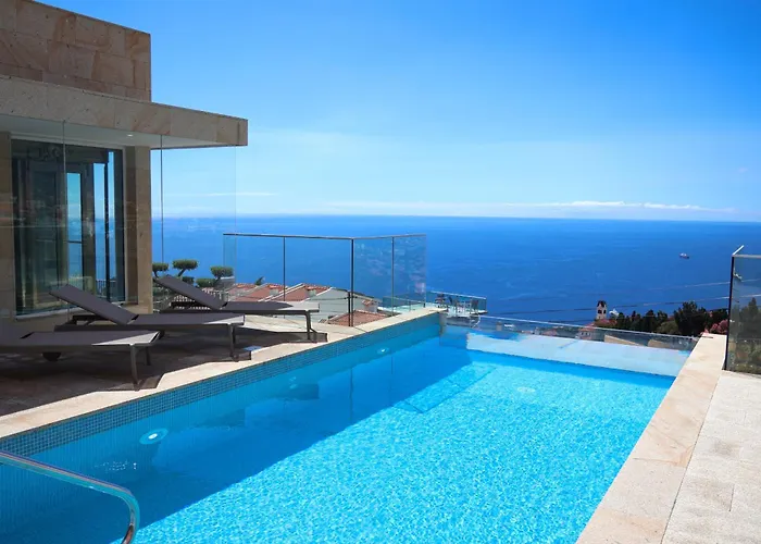 Flh Bay View Escape With Pool Funchal (Madeira)